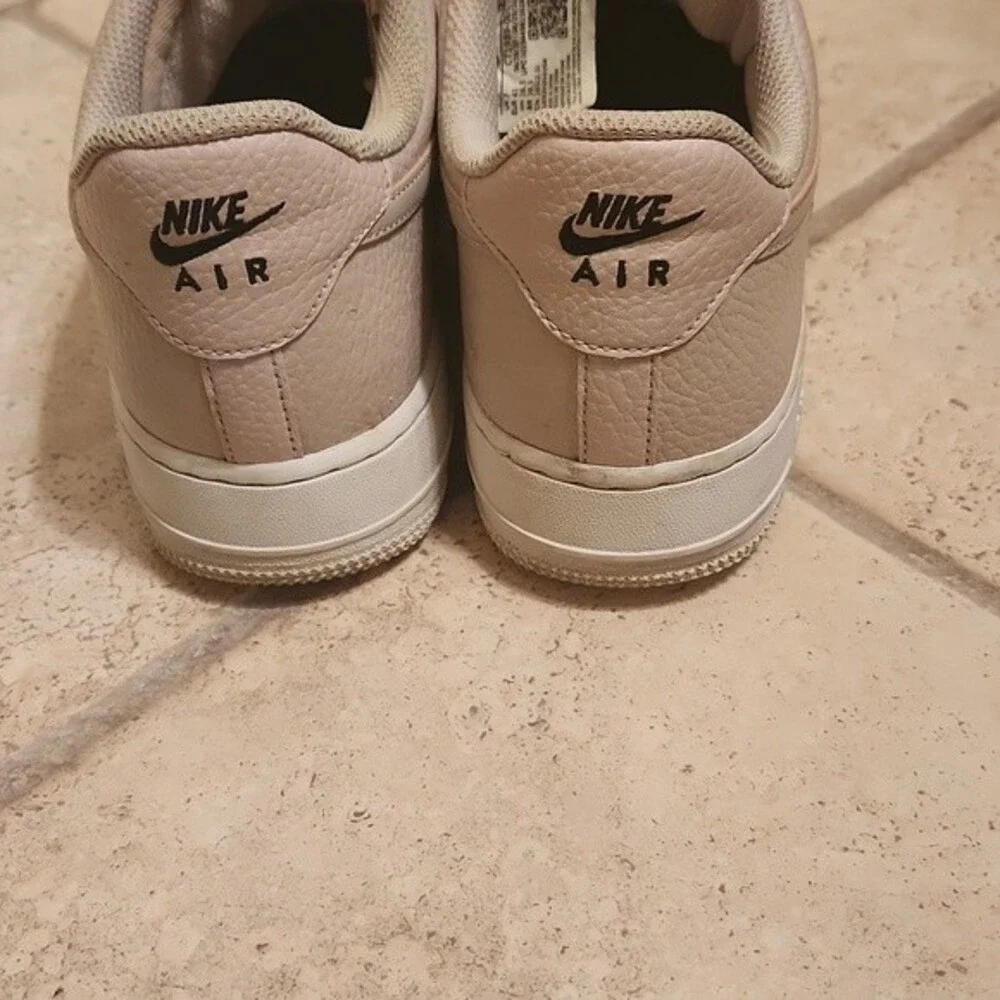 Nike pre owned